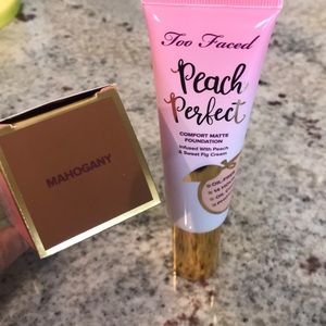 Too Faced Peach Perfect Foundation in Mahogamy